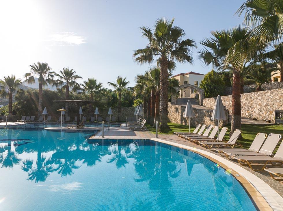 Langley Resort Almirida Bay Exterior photo